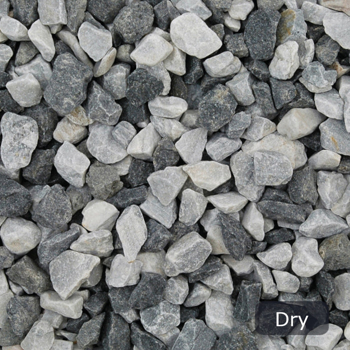 An image of Black Ice Stone Chippings when they are dry