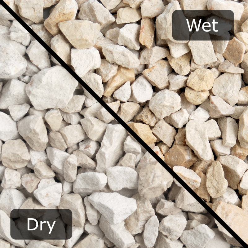 An image of Cotswold Buff Stone Chippings when they are wet and dry