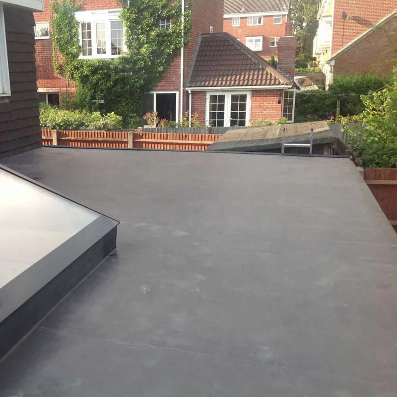 An image of a roof with FlexiProof EPDM Rubber on it to show the finish.