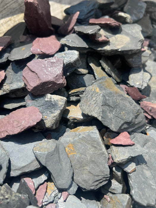 Mixed 40mm Slate Chippings: 800kg Bulk Bag