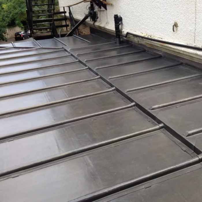 An image of a flat roof covered with Code 5 Lead.