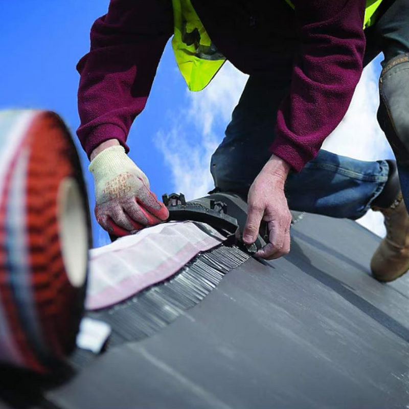 An image of a ridge with the Manthorpe Dry Ridge roll on it and Union Brackets being used.