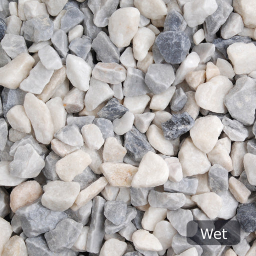 An image of Polar White garden Stones and what they look like when Wet