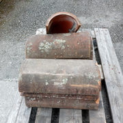 An image showing a pallet of Reclaimed Third Round Clay Ridge in Red